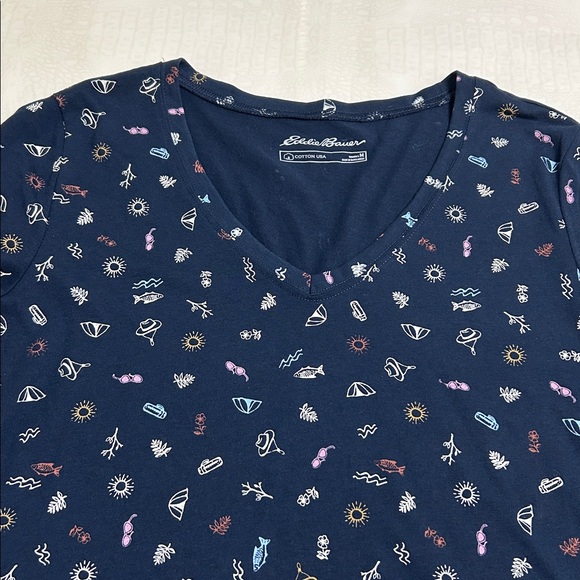 Eddie Bauer women Dark Blue Short Sleeve Tee with Fun Patterns. Size M. - Picture 11 of 13